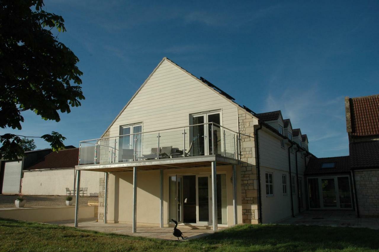 The Winning Post, Holiday home *